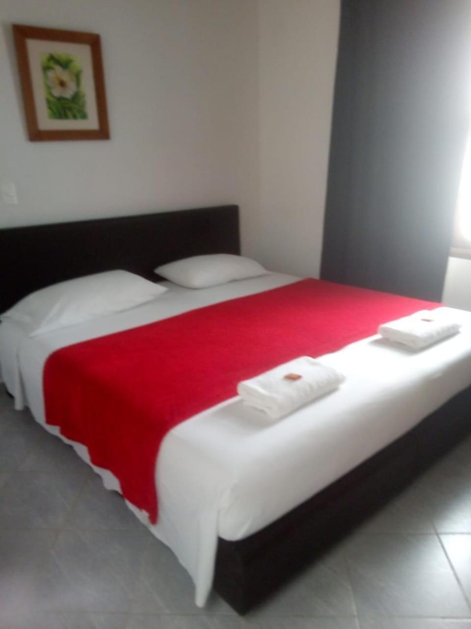 Hotel Barajas Jardín Kültér fotó