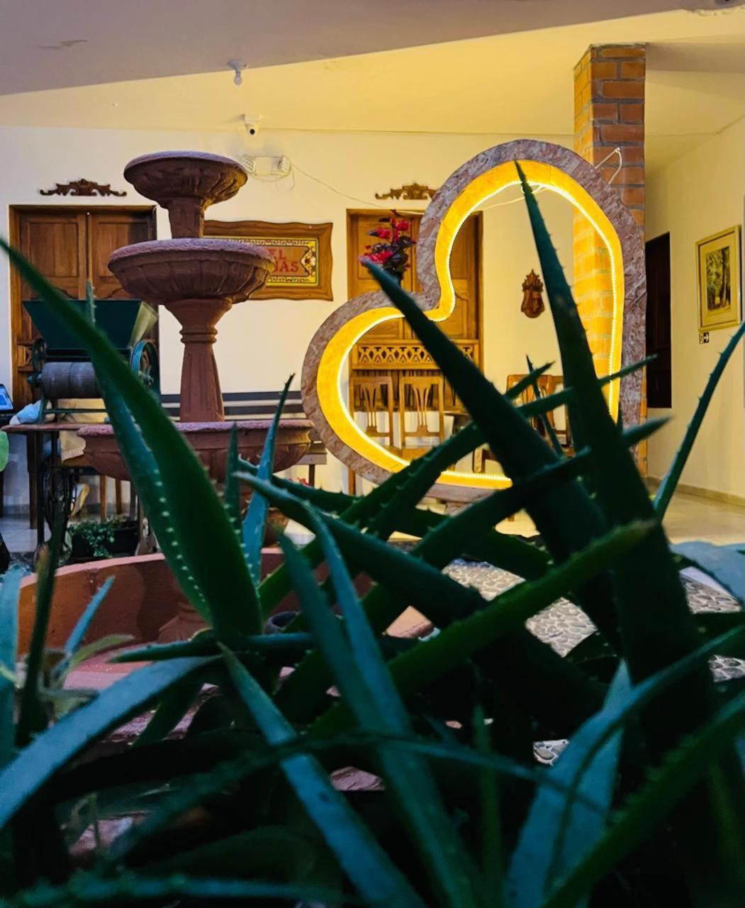 Hotel Barajas Jardín Kültér fotó
